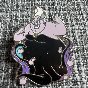 ❣️3 for $18❣️ Disney Ursula Pin